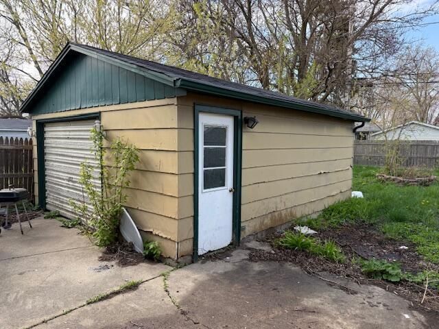 1404 87th PLACE, Kenosha, WI 53143