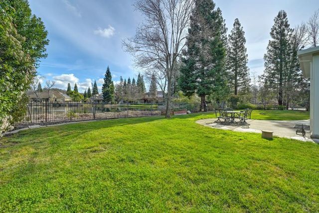 4620 Miners Cove Cir, Loomis, CA 95650