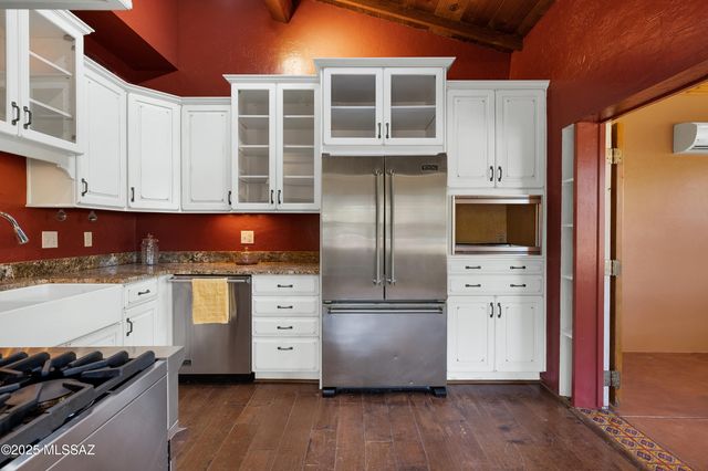 1045 N 3rd Avenue, Tucson, AZ 85705