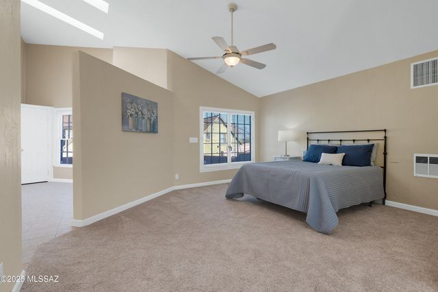 1045 N 3rd Avenue, Tucson, AZ 85705