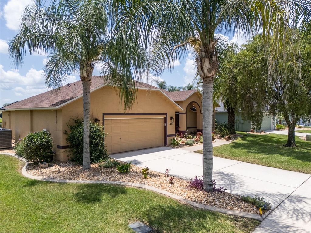 Image 3 of property listing at 1887 CREEKWATER BOULEVARD, Port Orange, FL 32128