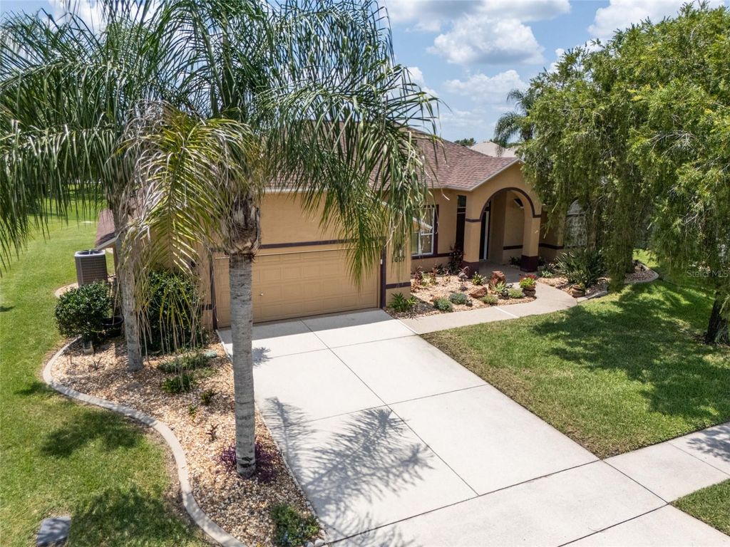 Image 4 of property listing at 1887 CREEKWATER BOULEVARD, Port Orange, FL 32128