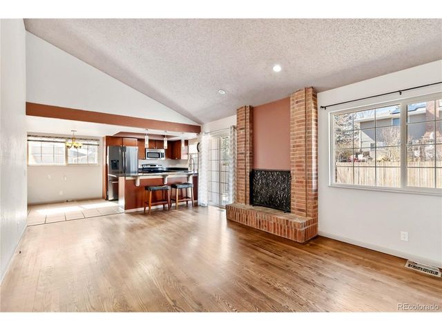 3691 S Mission Pkwy, Aurora, CO 80013