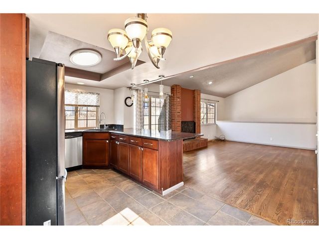 3691 S Mission Pkwy, Aurora, CO 80013