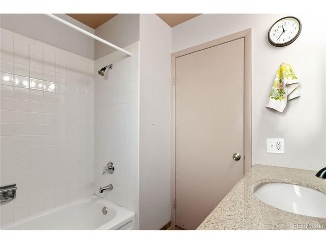 3691 S Mission Pkwy, Aurora, CO 80013