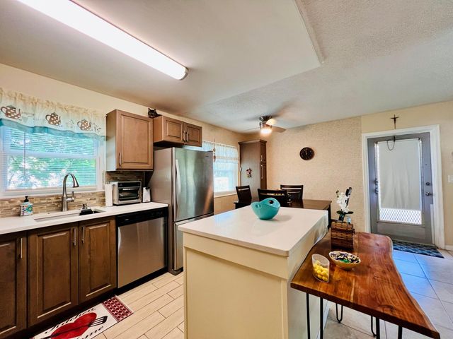 131 Andover F, West Palm Beach, FL 33417