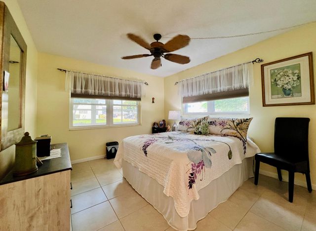 131 Andover F, West Palm Beach, FL 33417