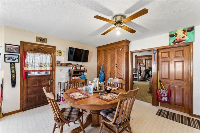 10290 W 271st Street, Louisburg, KS 66053