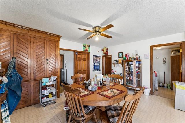 10290 W 271st Street, Louisburg, KS 66053
