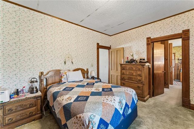 10290 W 271st Street, Louisburg, KS 66053