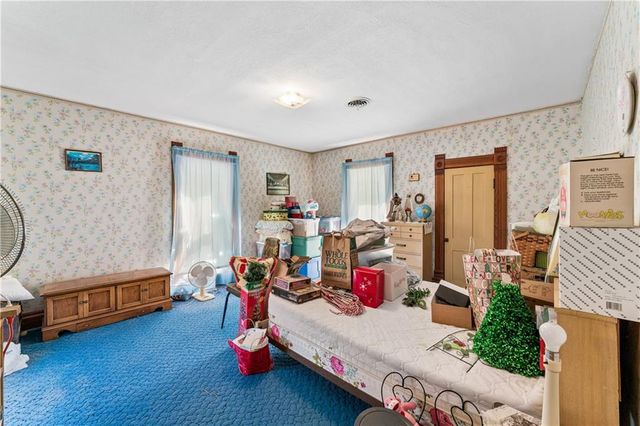10290 W 271st Street, Louisburg, KS 66053