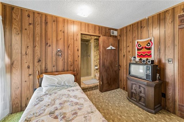10290 W 271st Street, Louisburg, KS 66053