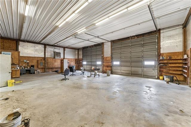 10290 W 271st Street, Louisburg, KS 66053