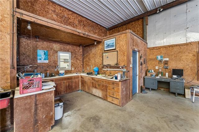 10290 W 271st Street, Louisburg, KS 66053