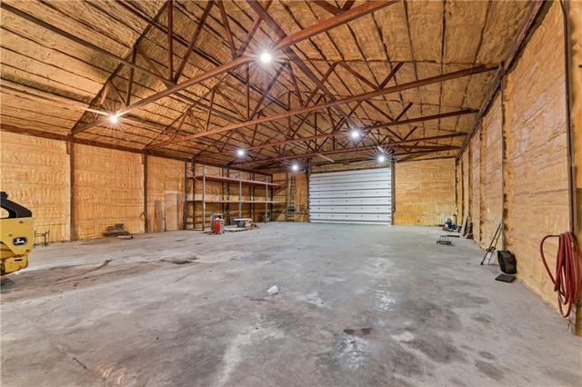 10290 W 271st Street, Louisburg, KS 66053