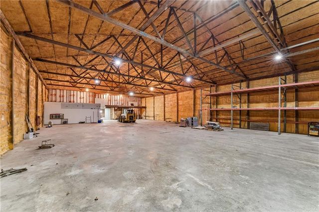 10290 W 271st Street, Louisburg, KS 66053