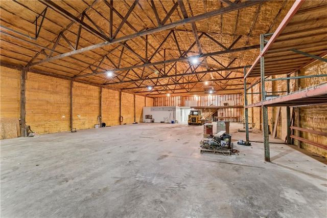 10290 W 271st Street, Louisburg, KS 66053