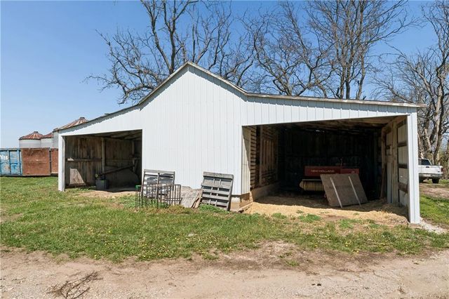 10290 W 271st Street, Louisburg, KS 66053