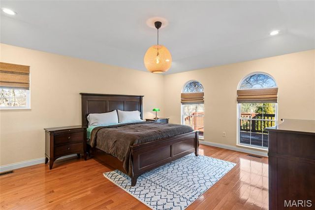 4200 Laurel Oak Lane, Smithton, IL 62285