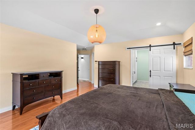 4200 Laurel Oak Lane, Smithton, IL 62285