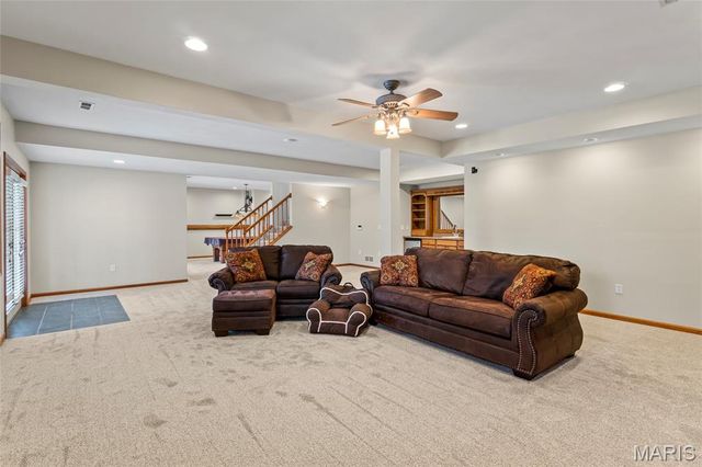 4200 Laurel Oak Lane, Smithton, IL 62285