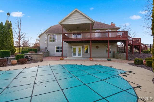 4200 Laurel Oak Lane, Smithton, IL 62285