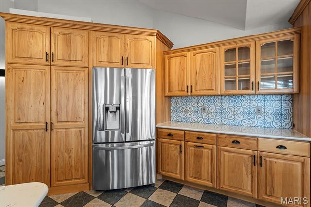 4200 Laurel Oak Lane, Smithton, IL 62285