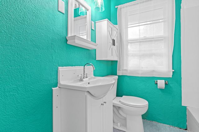 2708 Williams Drive, Burnsville, MN 55337