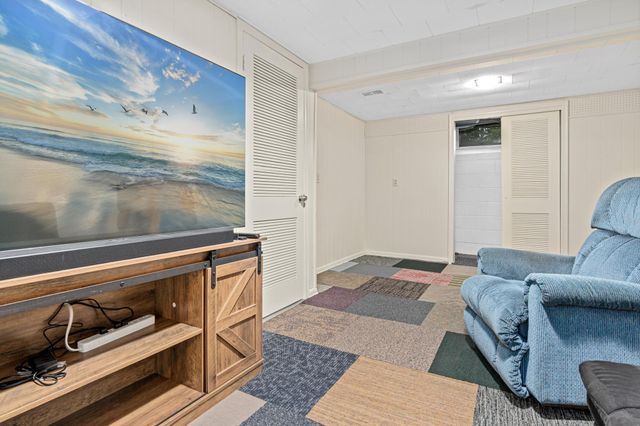 2708 Williams Drive, Burnsville, MN 55337