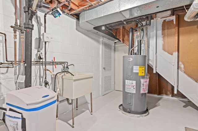 2708 Williams Drive, Burnsville, MN 55337