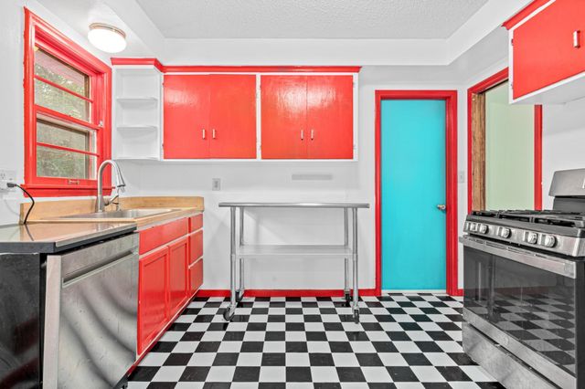 2708 Williams Drive, Burnsville, MN 55337