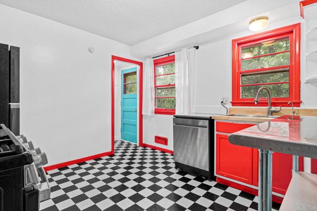 2708 Williams Drive, Burnsville, MN 55337