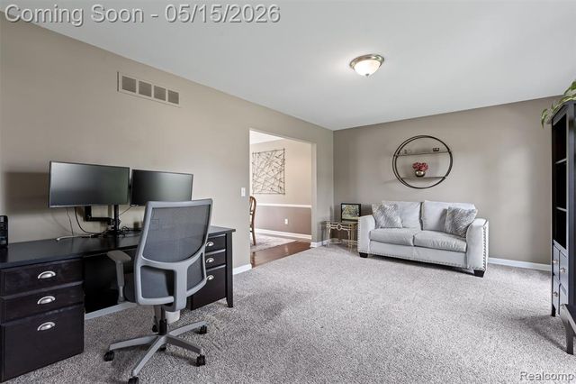 4238 Apple Valley Lane, West Bloomfield, MI 48323
