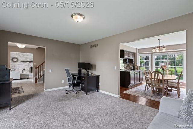 4238 Apple Valley Lane, West Bloomfield, MI 48323