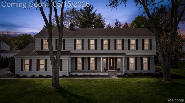 4238 Apple Valley Lane, West Bloomfield, MI 48323
