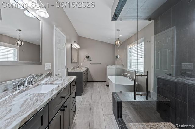 4238 Apple Valley Lane, West Bloomfield, MI 48323