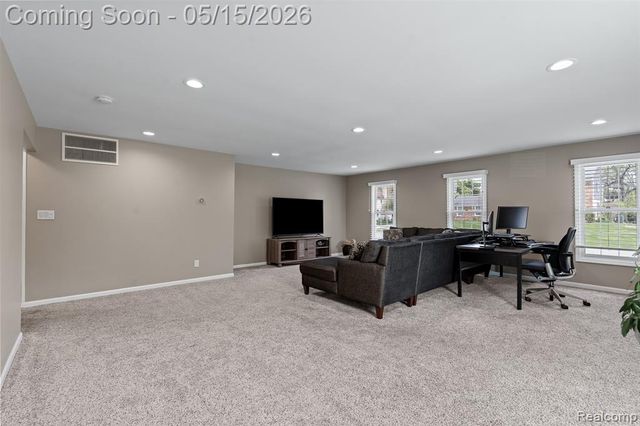 4238 Apple Valley Lane, West Bloomfield, MI 48323