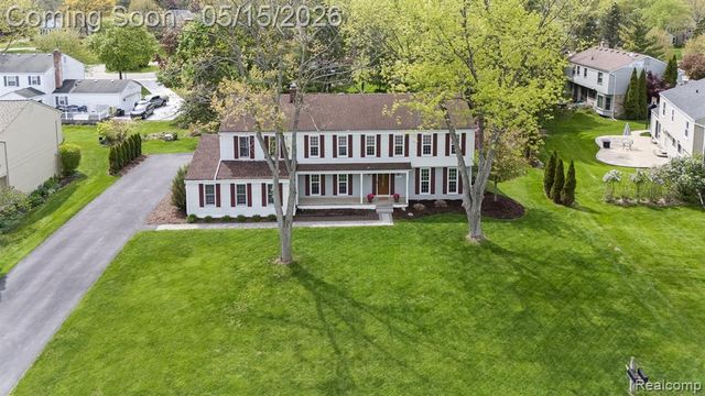 4238 Apple Valley Lane, West Bloomfield, MI 48323