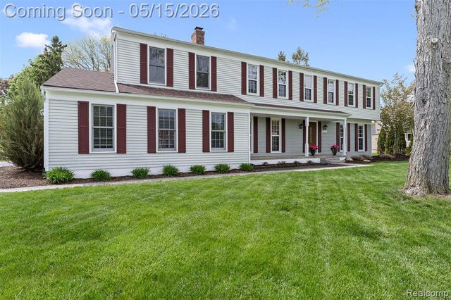 4238 Apple Valley Lane, West Bloomfield, MI 48323