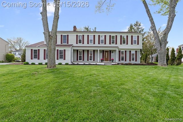 4238 Apple Valley Lane, West Bloomfield, MI 48323