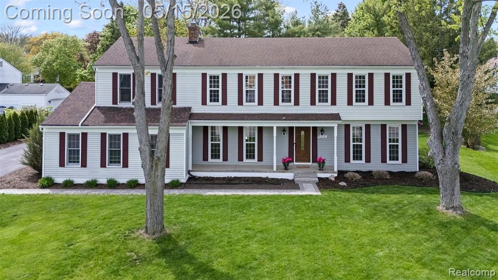 4238 Apple Valley Lane, West Bloomfield, MI 48323