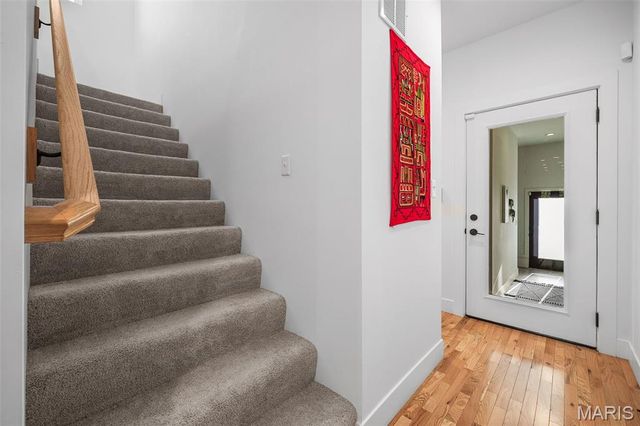 3215 Jasper Park, St Louis, MO 63139