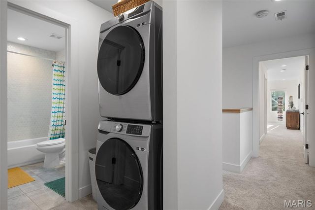 3215 Jasper Park, St Louis, MO 63139