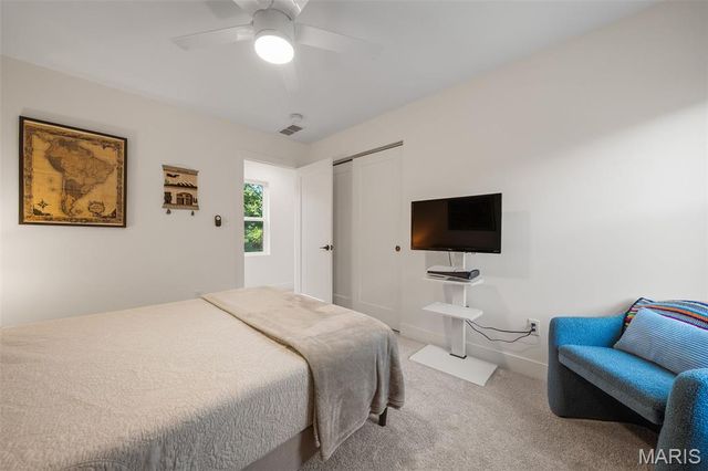 3215 Jasper Park, St Louis, MO 63139