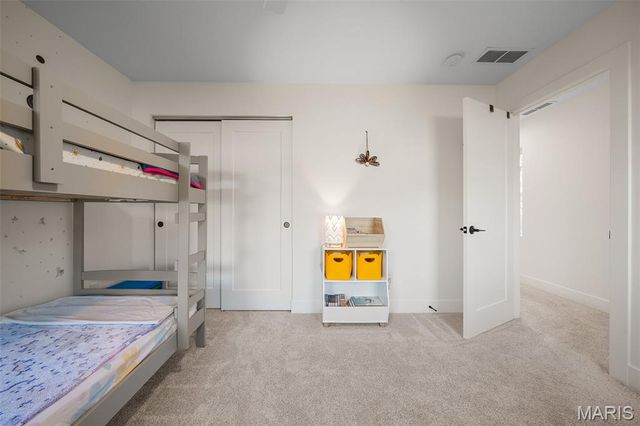 3215 Jasper Park, St Louis, MO 63139