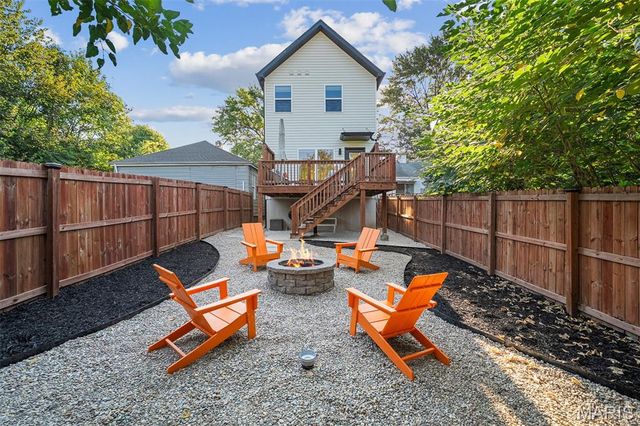 3215 Jasper Park, St Louis, MO 63139