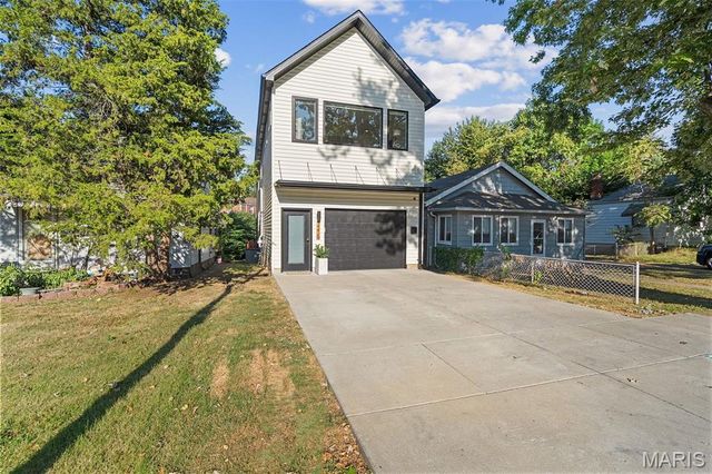 3215 Jasper Park, St Louis, MO 63139