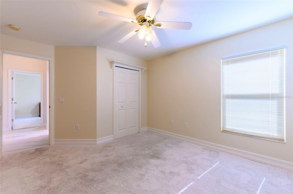 Image 34 of property listing at 4423 USEPPA DRIVE, Bradenton, FL 34203