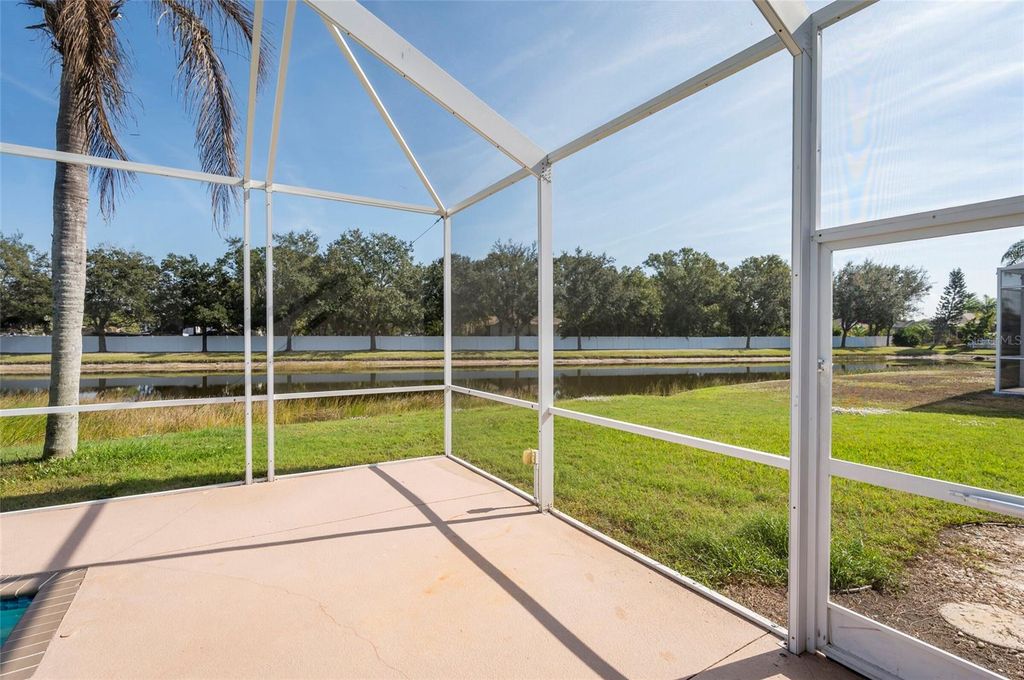 Image 45 of property listing at 4423 USEPPA DRIVE, Bradenton, FL 34203