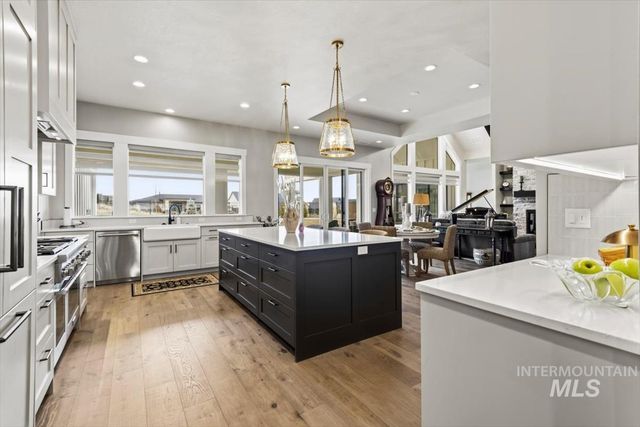 11329 N Elk Ridge Way, Boise, ID 83714